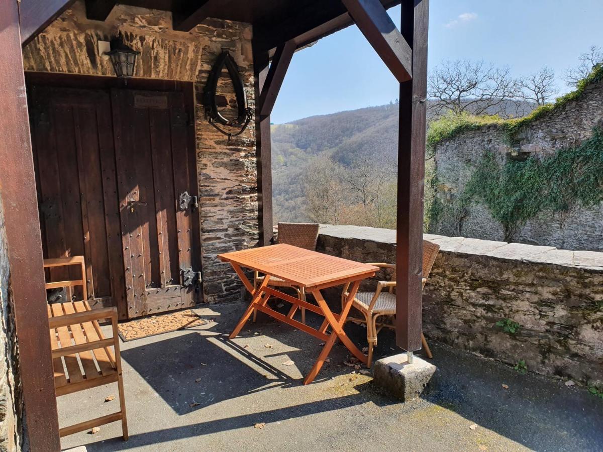 Am Burggraben Auf Der Sauerburg Leilighet Sauerthal Eksteriør bilde